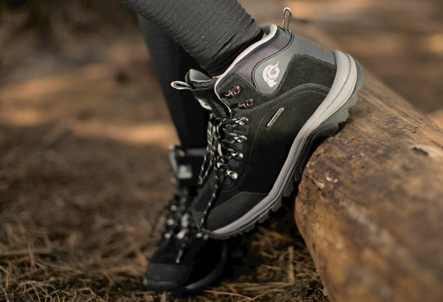 GUGGEN Mountain Hiking Boot