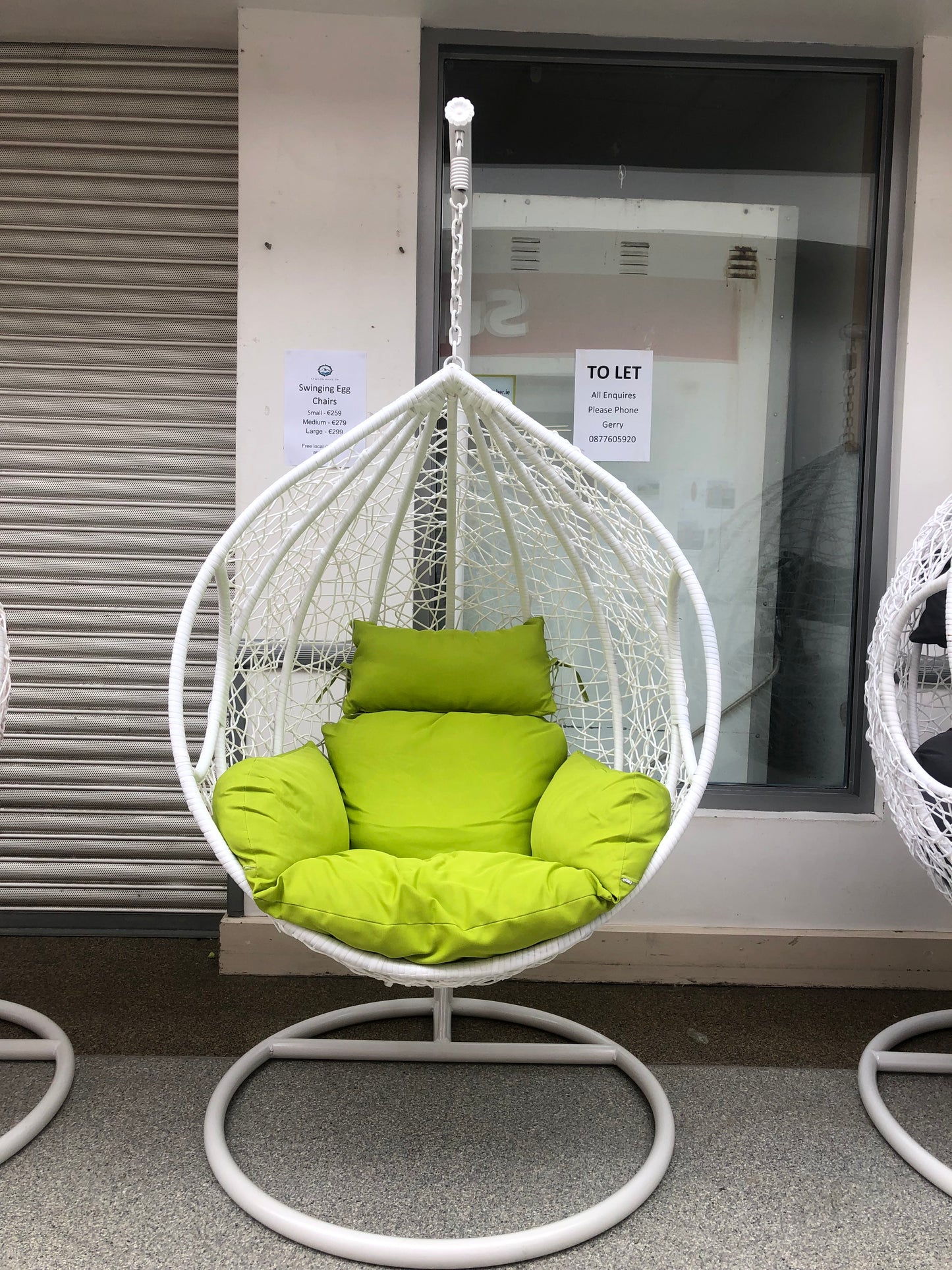 Small Swinging Egg Chair